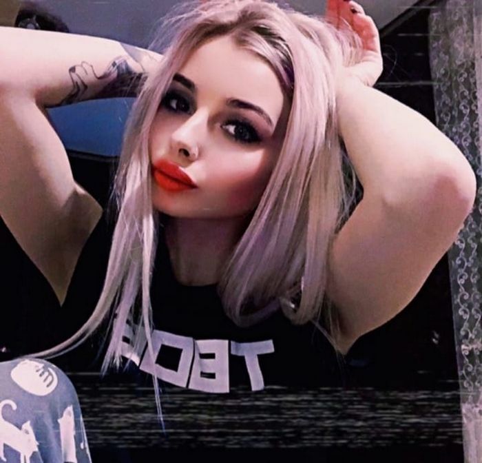 Вебкам-индустрия 2025: Как стать успешной моделью и завоевать сердце аудитории